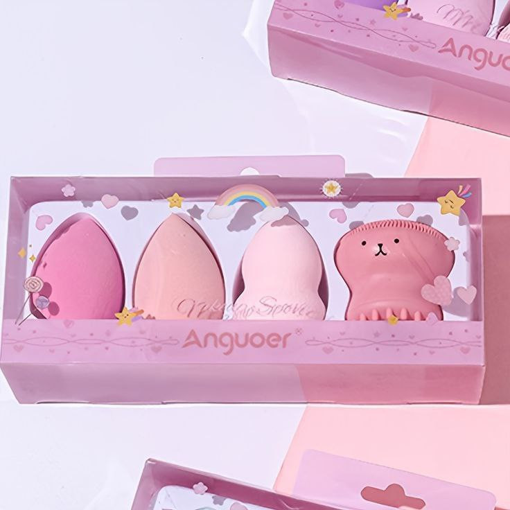 پد آرایشی مدل تخم مرغی مجموعه 3 عددی  به همراه برس پاکسازی صورت