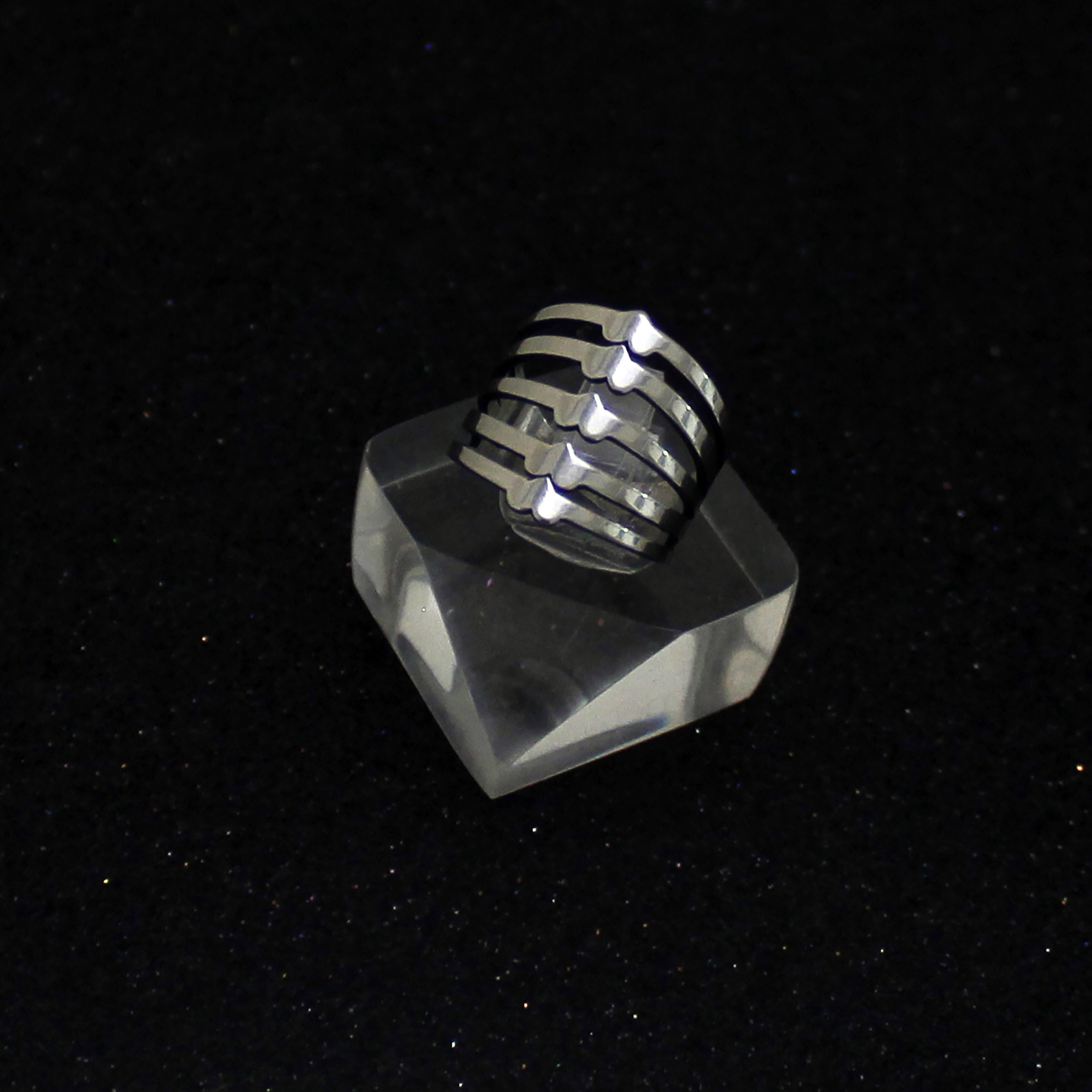 انگشتر زنانه کد 1389 انگشتر زنانه کد 1389