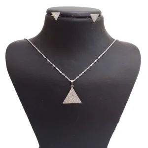 نیم ست زنانه مدل مثلث شنی