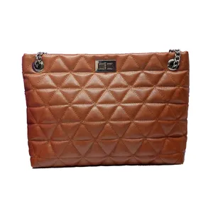 کیف رودوشی زنانه مدل پرادو