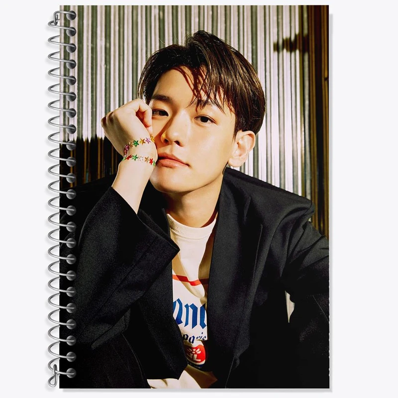 دفتر زبان 50 برگ خندالو مدل دو خط طرح بکهیون گروه اکسو EXO کد 16774