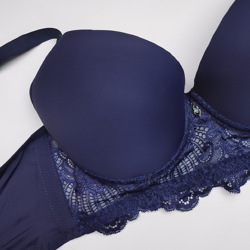 سوتین زنانه مدل آریان طرح گیپور کاپ B کد 10704s