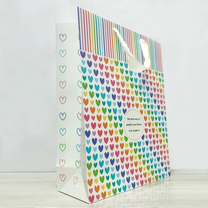 ساک هدیه مدل قلبی کد 025