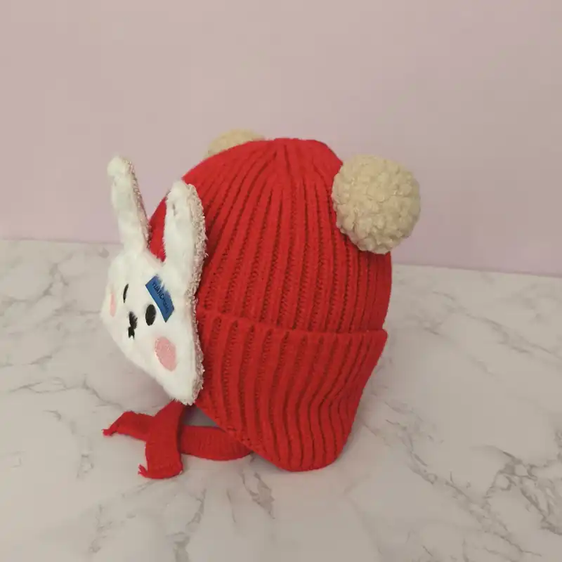 کلاه بافتنی بچگانه کد 006