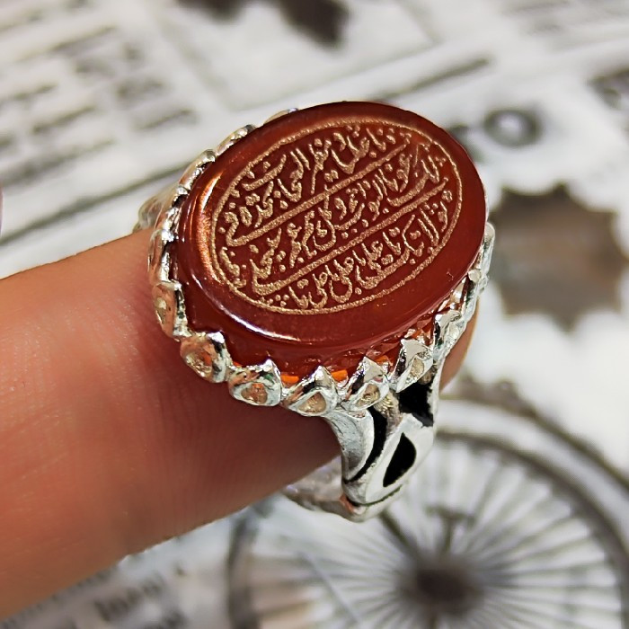 انگشتر عقیق مردانه مدل سنگ خطی نادعلی کد 77 انگشتر عقیق مردانه مدل سنگ خطی نادعلی کد 77