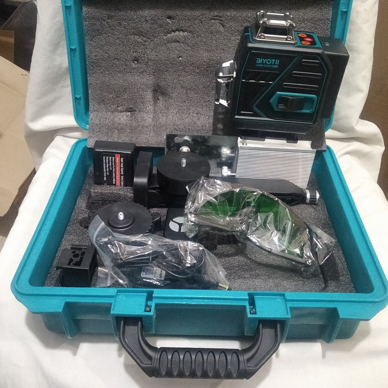 تراز لیزری بیوتی مدل  BYTI - 4D/16