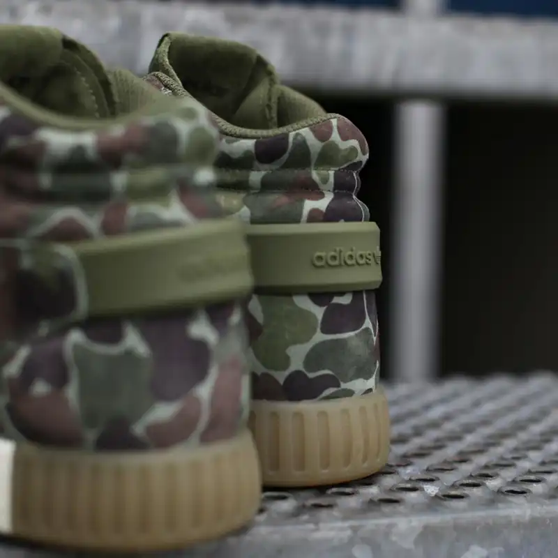 کفش راحتی زنانه مدل tubular