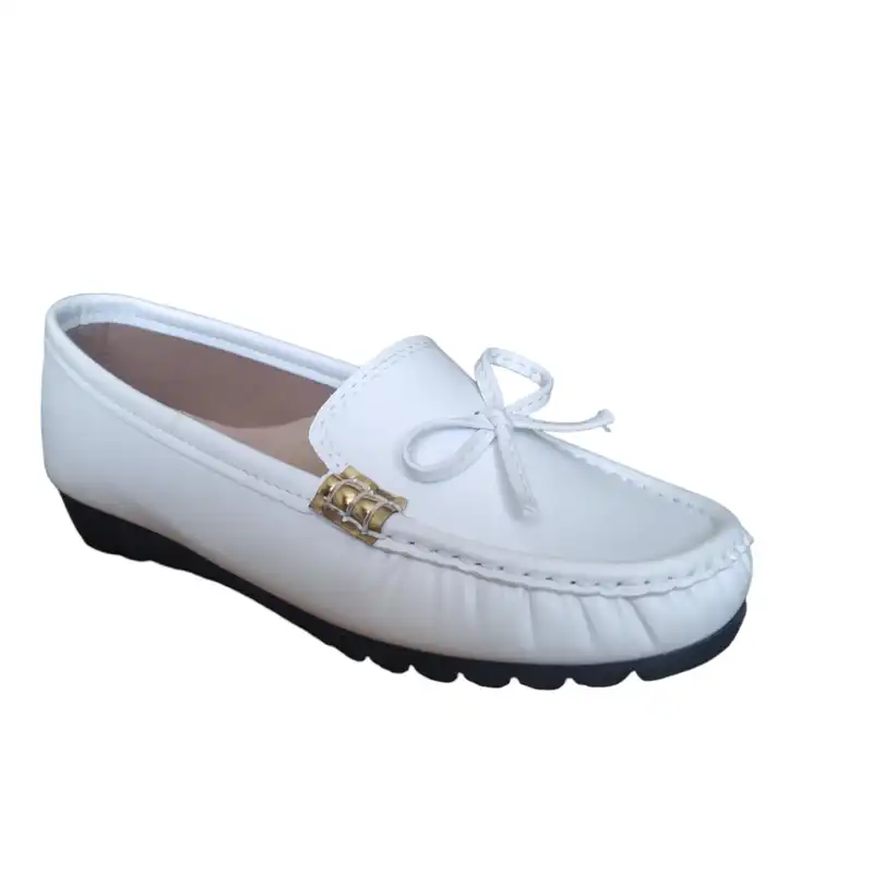 کفش روزمره زنانه مدل گلپوش رنگ سفید