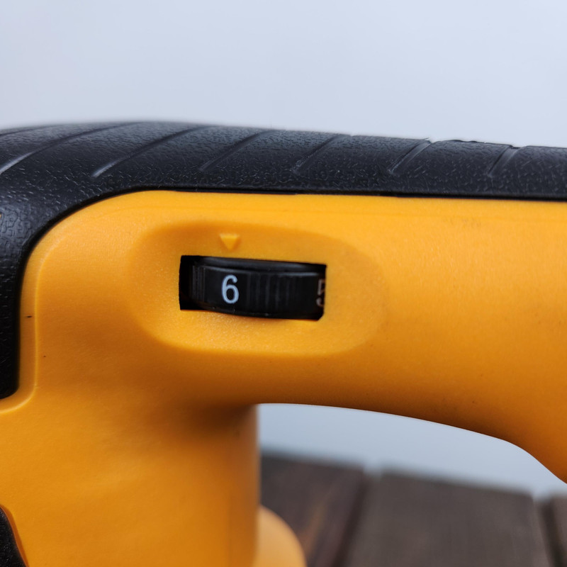 دستگاه سنباده زن اینتیمکث کد GHR923