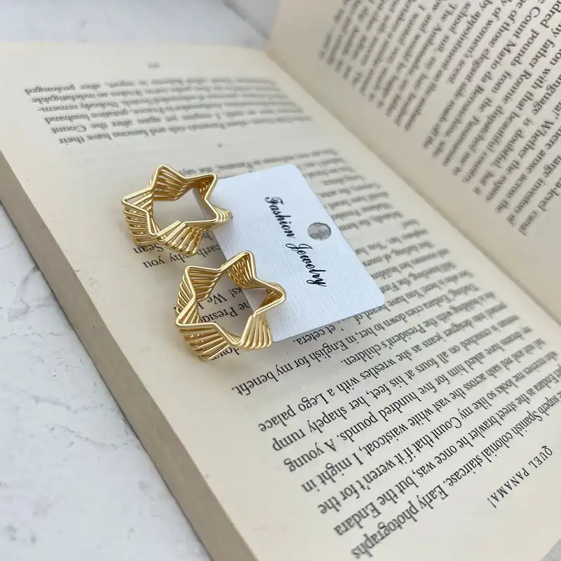 گوشواره زنانه مدل ستاره کد E5125