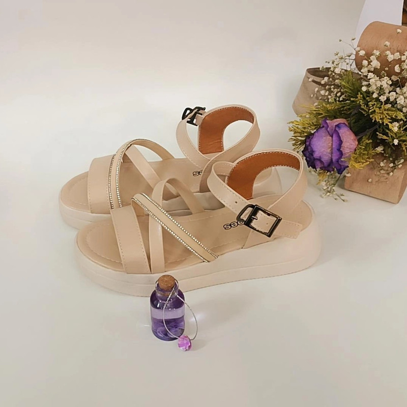 صندل زنانه مدل نازگل