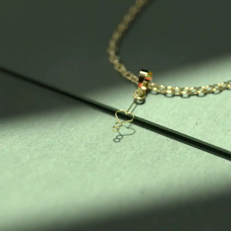 گردنبند طلا 18 عیار زنانه مدوپد مدل  طرح قلب کد NN1020