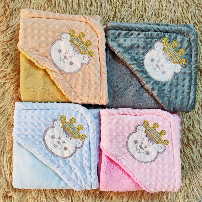 پتو نوزاد مدل دور پیچ کلاه دار سایز 77×80 سانتی متر