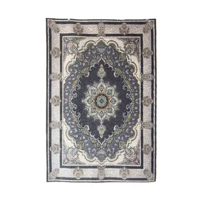 فرش ماشینی 1200 شانه زمینه خاکستری حاشیه کرم مدل F-6002