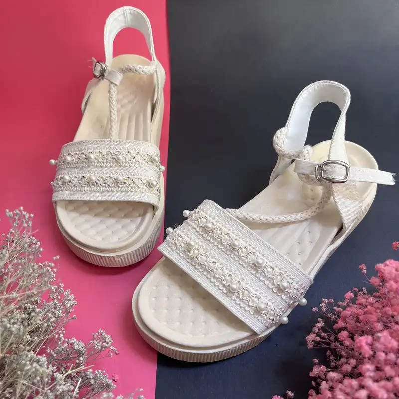 صندل زنانه مدل سانیا