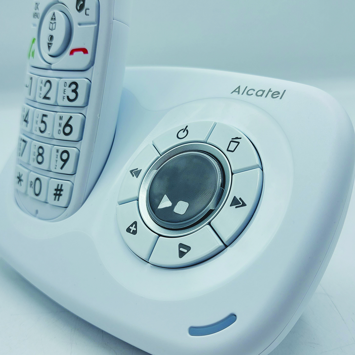 تلفن بی سیم آلکاتل مدل XL595 Voice FR تلفن بی سیم آلکاتل مدل XL595 Voice FR
