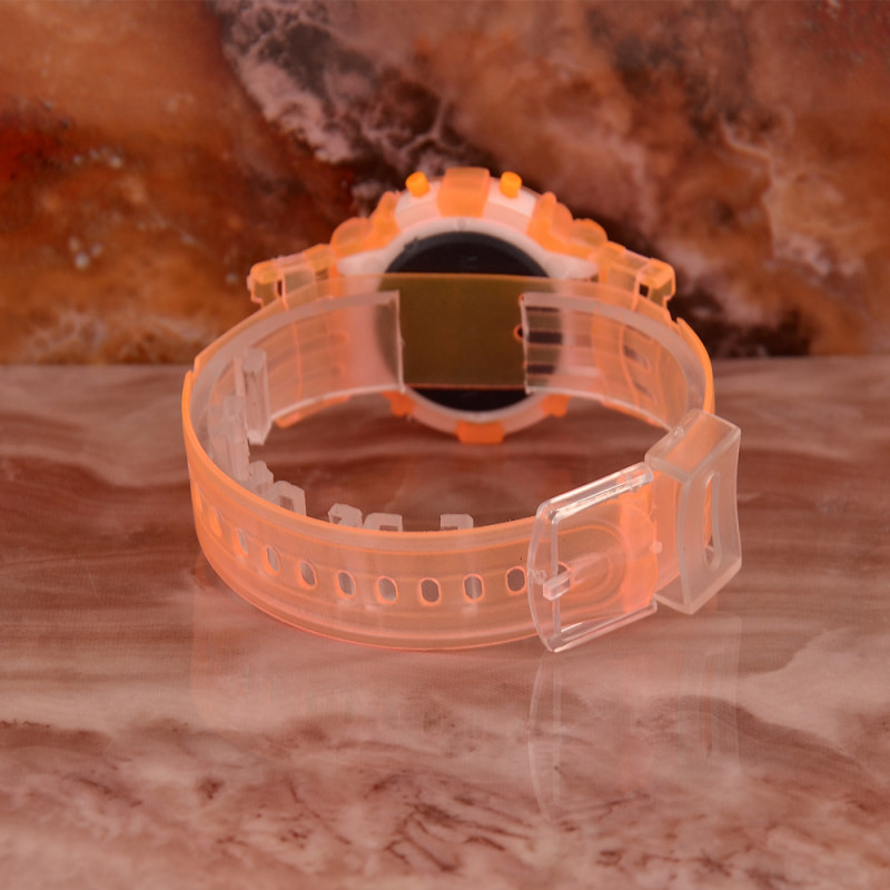 ساعت مچی دیجیتال مدل LE 15868 -N-S ساعت مچی دیجیتال مدل LE 15868 -N-S