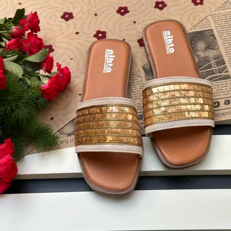 دمپایی زنانه نیکتا مدل زرین CR