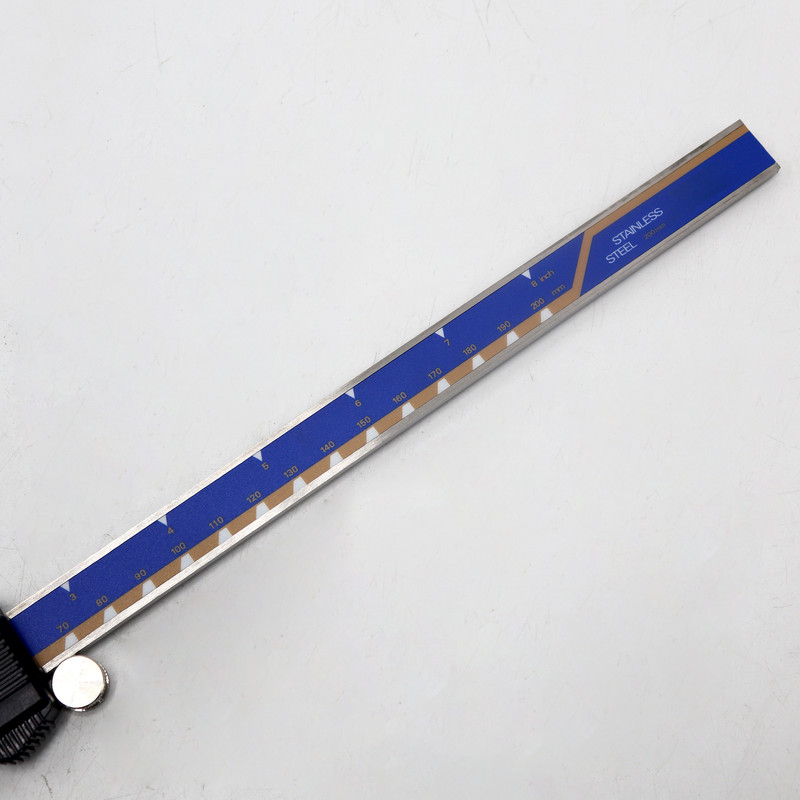 کولیس دیجیتالی مدل گوریلا کد YP-0200MM گستره 0-200 میلیمتر