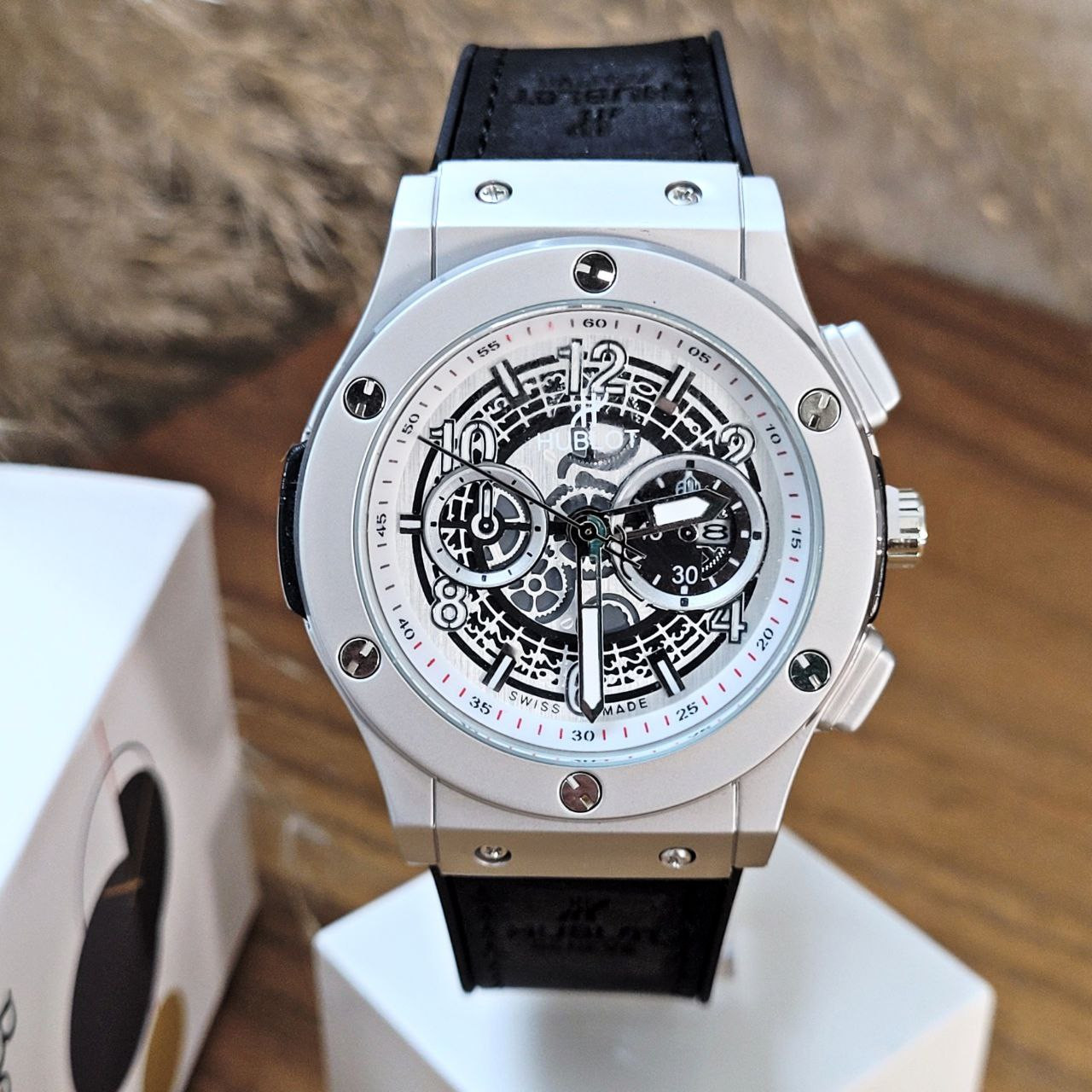 ساعت مچی عقربه‌ای مردانه  مدل اسکلتون Sfm