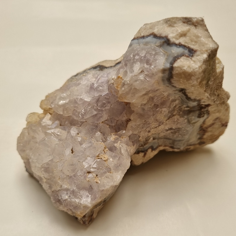 سنگ راف آمیتیست خط هنر مدل کلکسیونی کد  kh0217