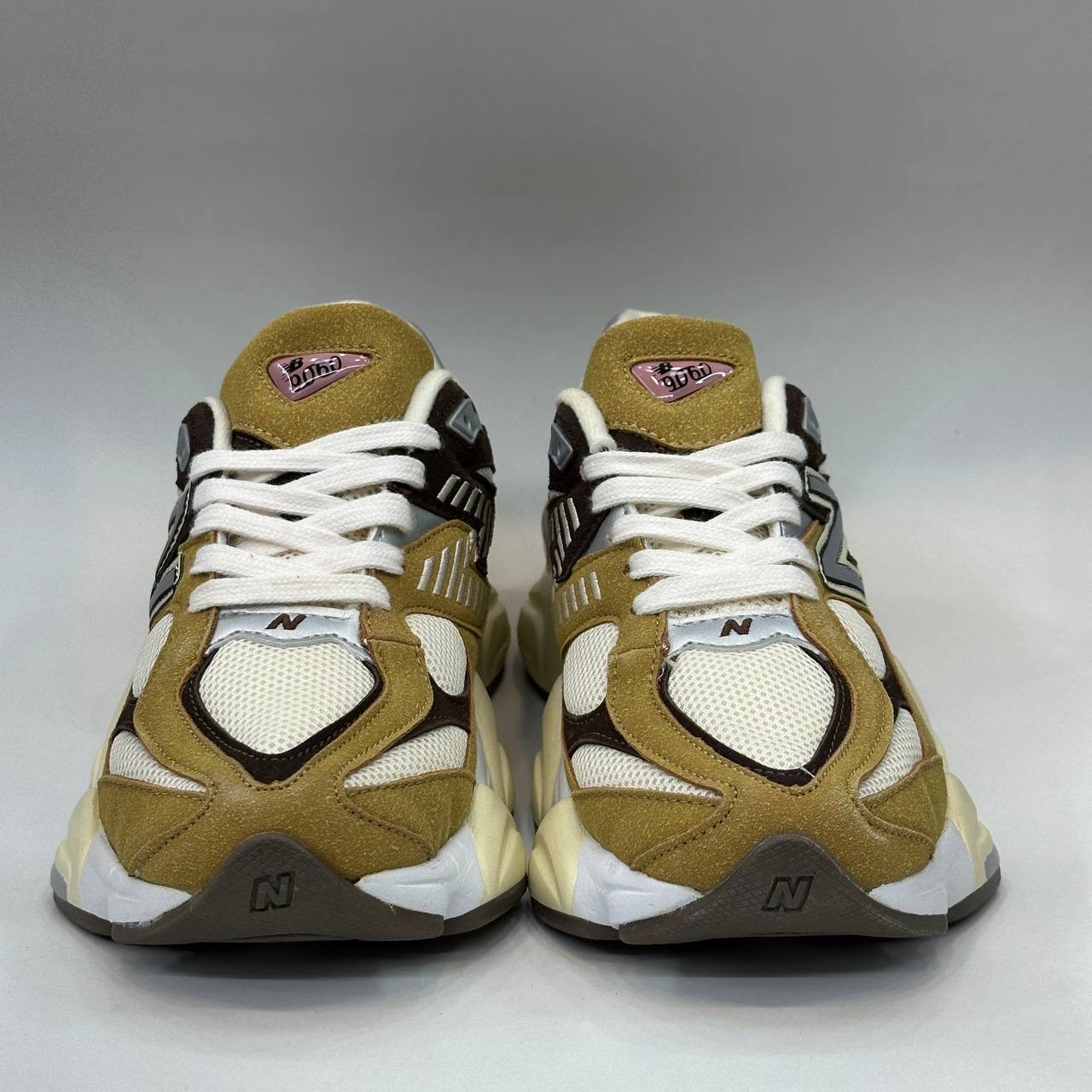 کفش پیاده روی نیو بالانس مدل 9060