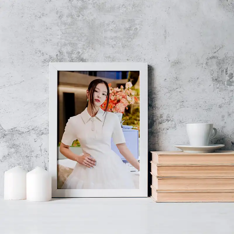 تابلو خندالو مدل جنی گروه بلک پینک کد 16744