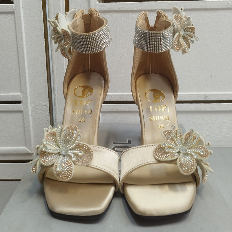 صندل زنانه مدل گل دار ساتن