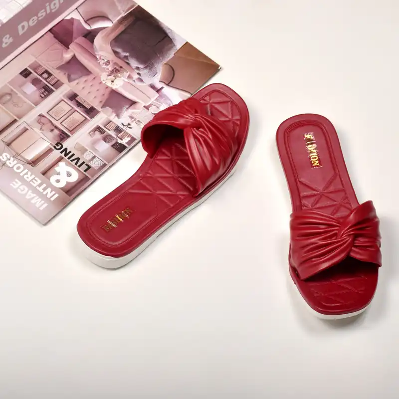 دمپایی زنانه پاپا مدل RD.2797