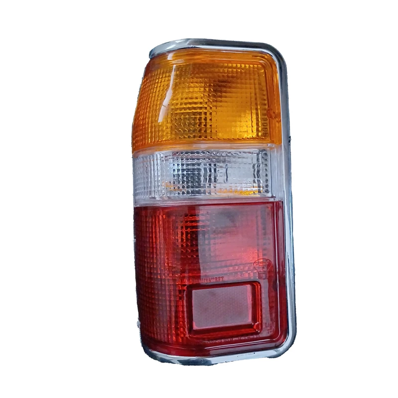 چراغ خطر عقب راست طرح استیل مناسب برای نیسان وانت