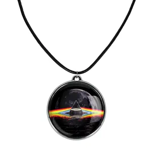 گردنبند خندالو مدل گروه Pink Floyd کد 32443247