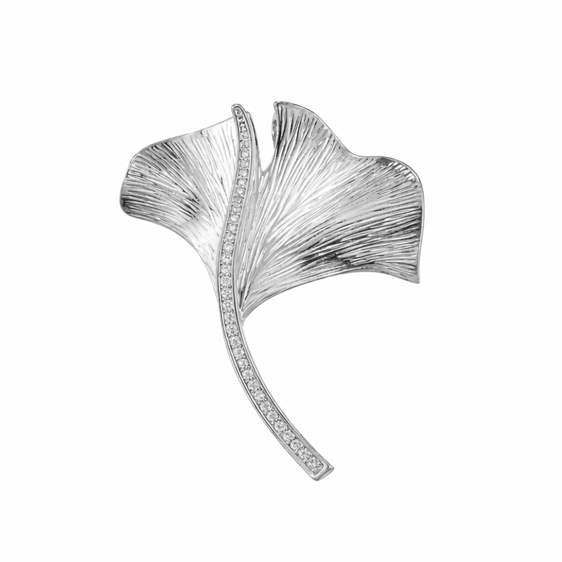 گل سینه زنانه مدل مینمال برگ جینکو SB859