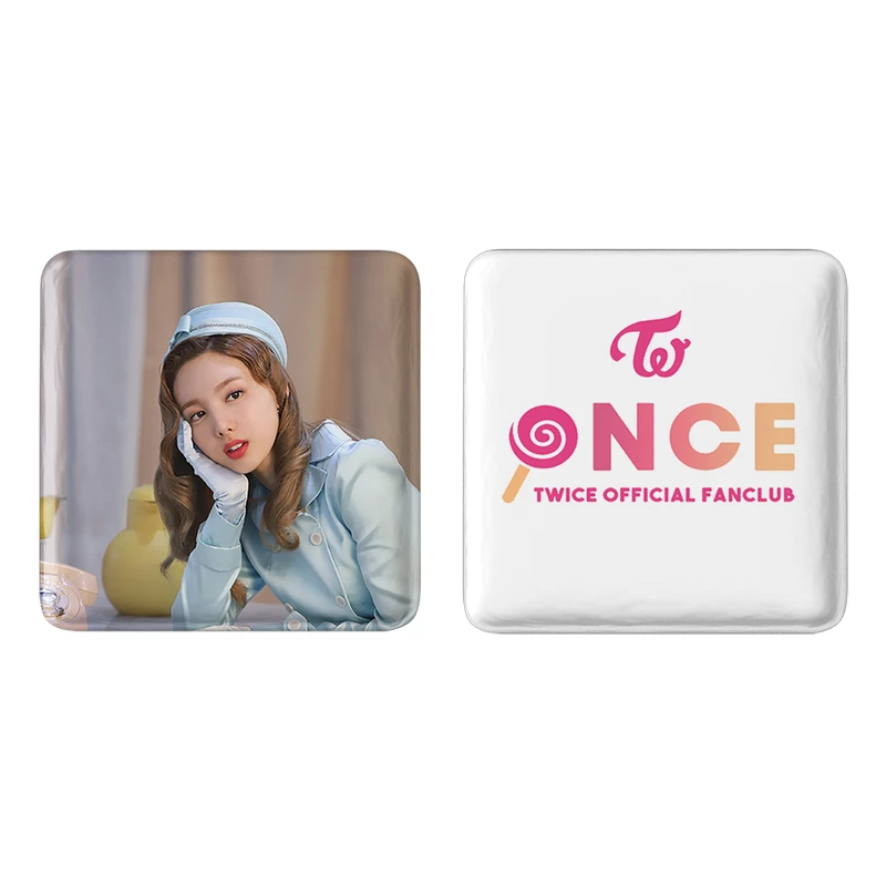 مگنت خندالو طرح نایون گروه توایس کد 1198611692 مجموعه 2 عددی