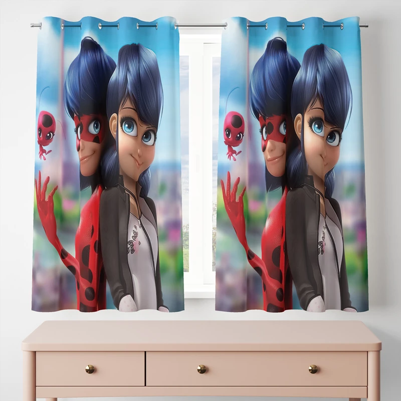 پرده مدل مخمل پانچی کد 8388 سایز 200x140 سانتی متر 