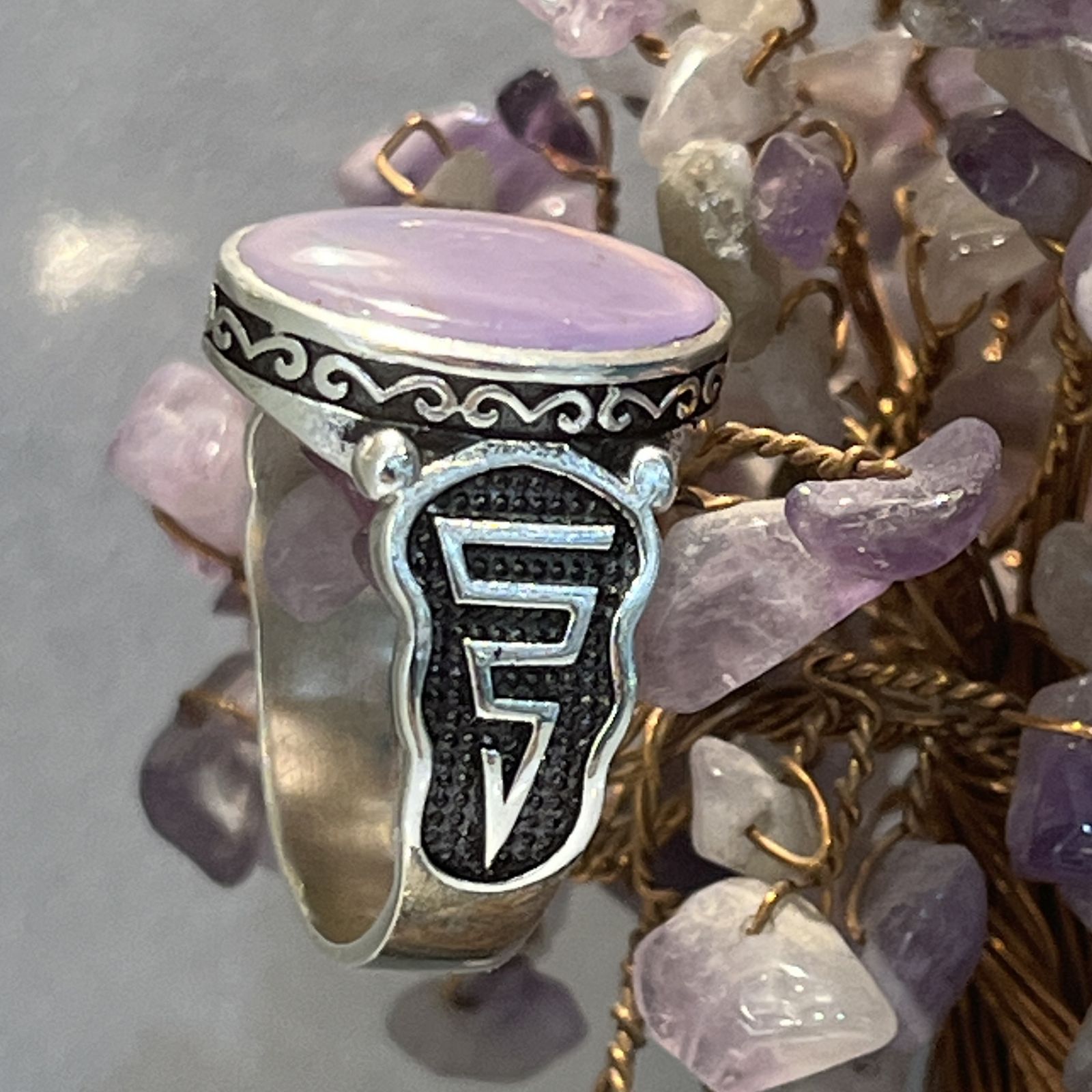 انگشتر نقره مردانه مدل سیاه قلم دستساز مزین به عقیق یمنی کبود 43-24 - - 8