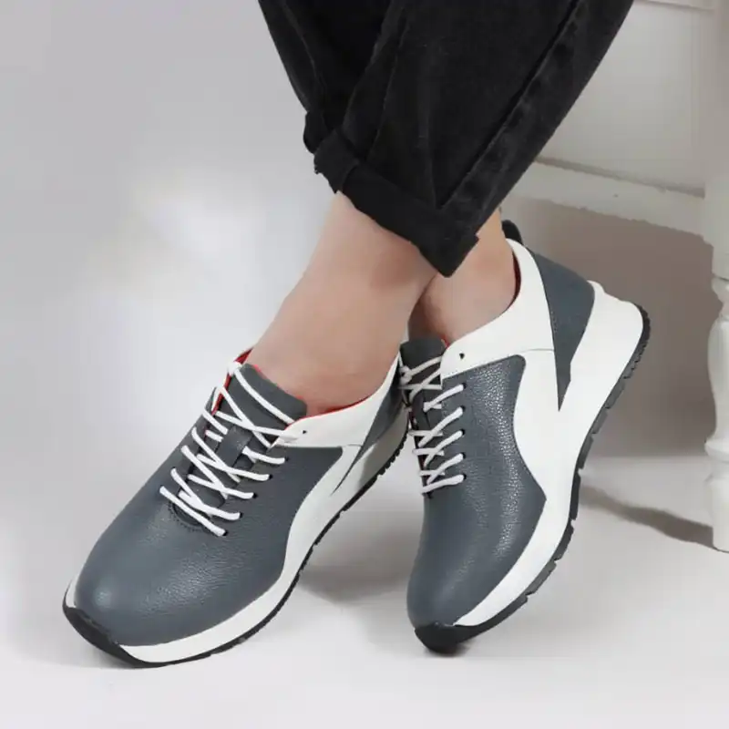 کفش روزمره زنانه مدل چرم طبیعی کد 00152 رنگ طوسی