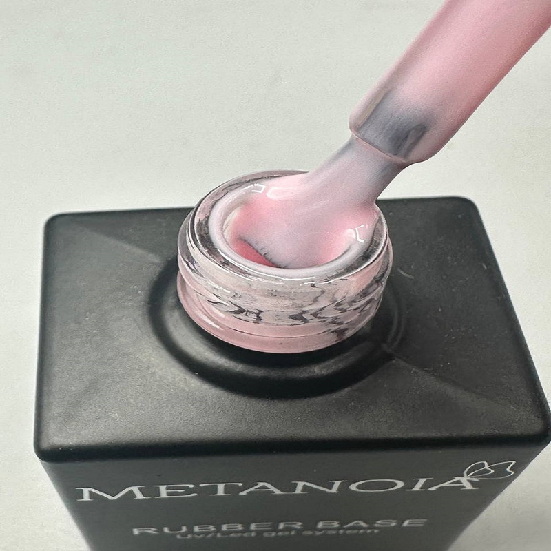 رابر بیس ناخن متانویا مدل MT05