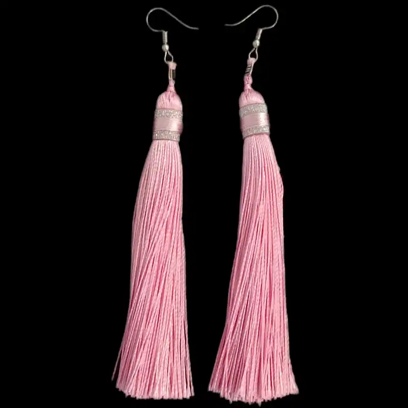 گوشواره زنانه مدل سنتی ابریشمی