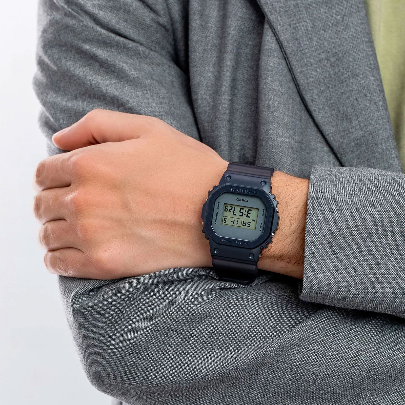 ساعت مچی دیجیتال مردانه کاسیو مدل GM-5600MF-2DR -  - 5