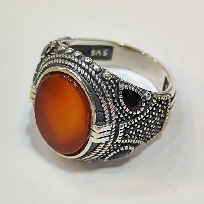 انگشتر نقره مردانه مدل عقیق رکاب سیاه قلم کد 899 انگشتر نقره مردانه مدل عقیق رکاب سیاه قلم کد 899