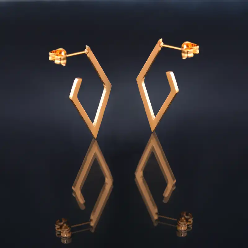 گوشواره زنانه ماصرم مدل لوزی کد ER2072