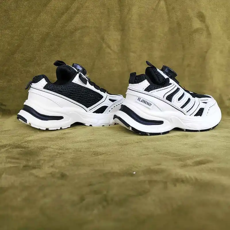 کفش مخصوص پیاده روی مدل KakaQ-SQ-BlkQ-121011