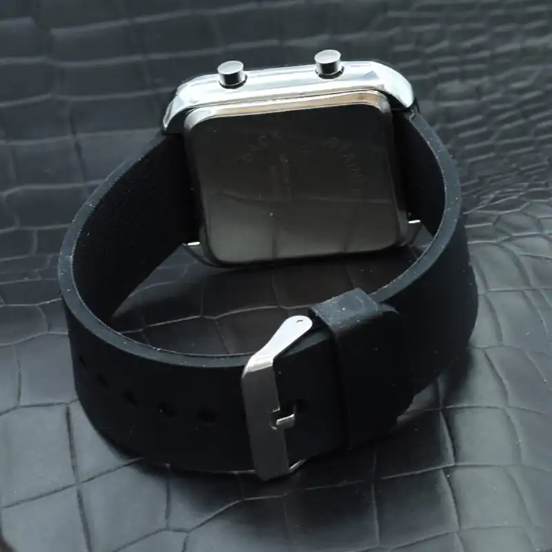 ساعت مچی دیجیتال مدل mo-111-me