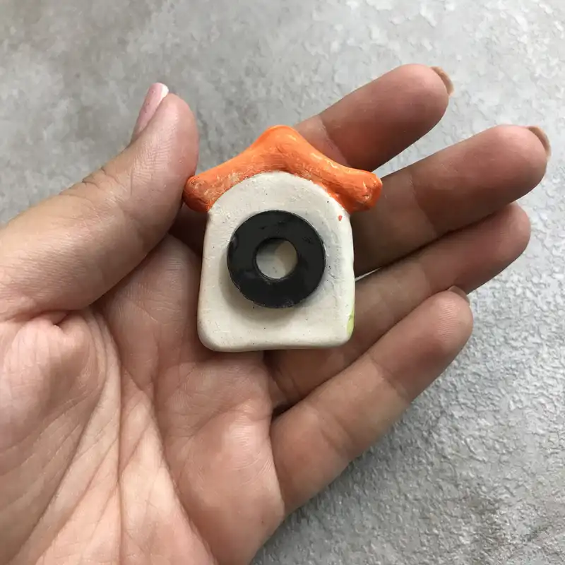 مگنت تزیینی مدل خانه تابستانی