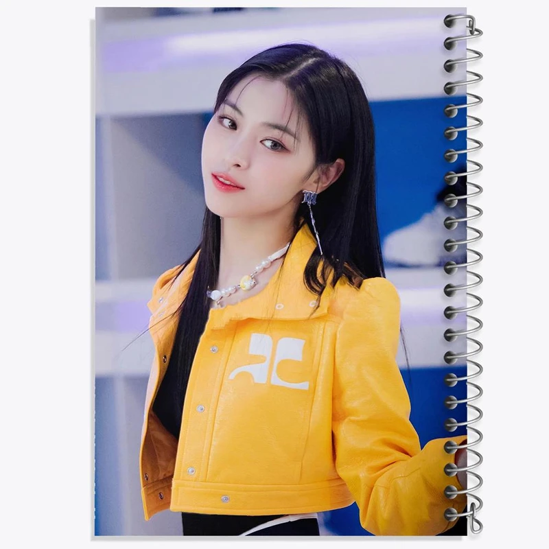 دفتر نت موسیقی 50 برگ خندالو مدل ریوجین گروه ایتزی ITZY کد 20177