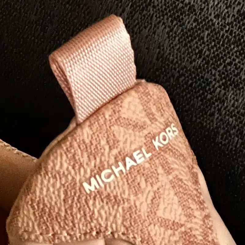 کفش روزمره زنانه مایکل کورس مدل ALLIE STRIDE MIXED MEDIA SLIP TRAINER