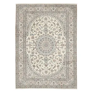 فرش دستبافت نه متری  طرح نائین 9لا مدل گل ابریشم کد 569403