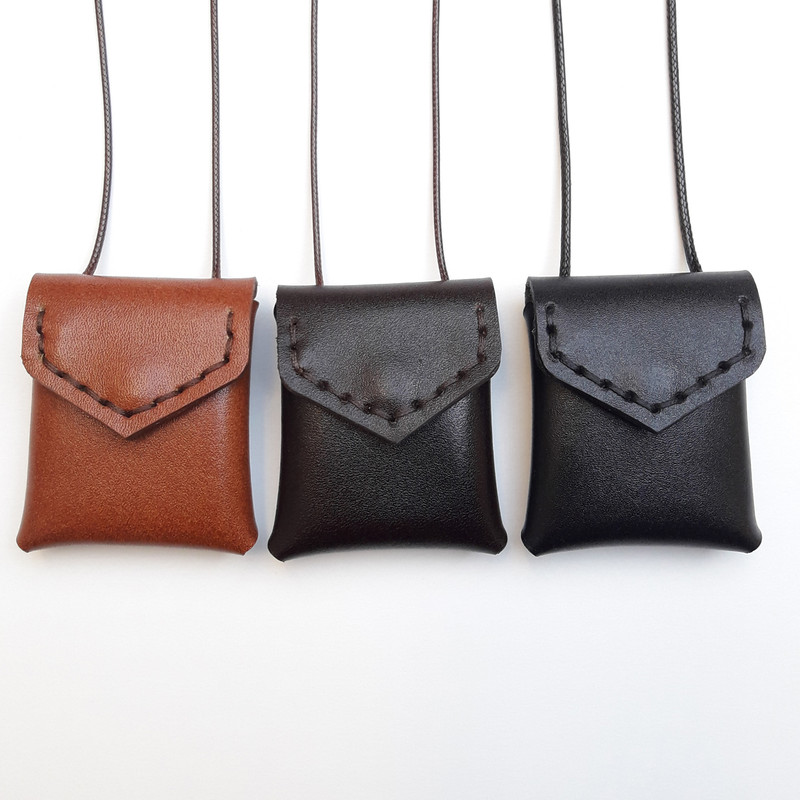 گردنبند مدل کیف چرم اسرین گردنبند مدل کیف چرم اسرین