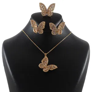 نیم ست زنانه وای اس ایکس مدل پروانا کد AAA-53