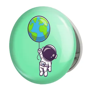 آینه جیبی خندالو طرح فضانورد مدل تاشو کد 25071 